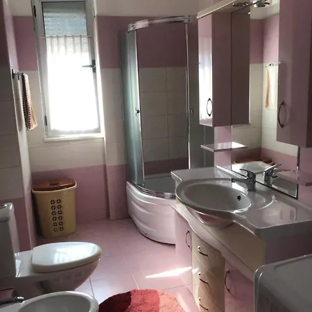 Holiday Apartmán Shëngjin